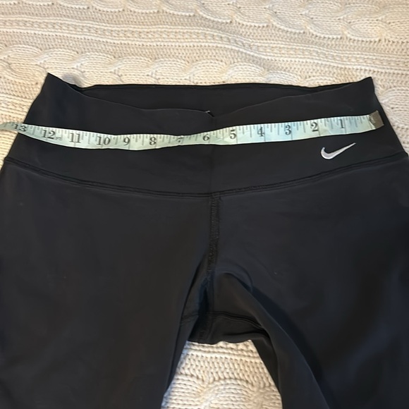 Nike Cropped Legging - Picture 11 of 11